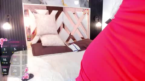 Ali Johansonn online show from October 16, 8:29 pm