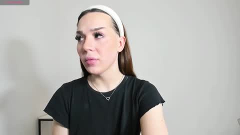 Snapshot of alina_39 chatting on October 18, 1:26 pm alina_39 online show from October 18, 1:26 pm