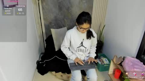 alina online show from April 17, 11:23 am