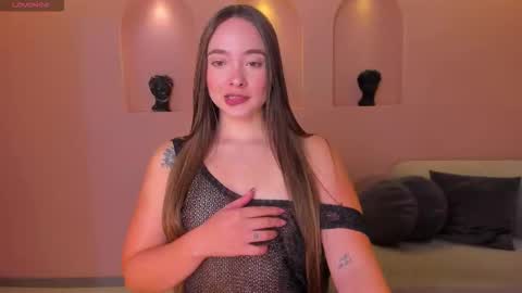 alinakravitz_ online show from September 30, 12:15 pm