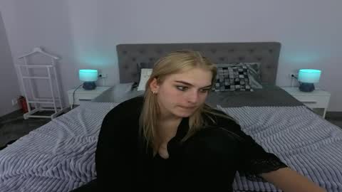 Alina online show from April 8, 1:25 pm