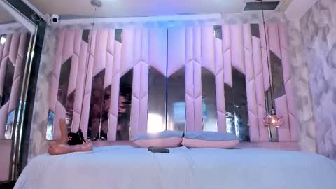   online show from February 21, 5:49 pm