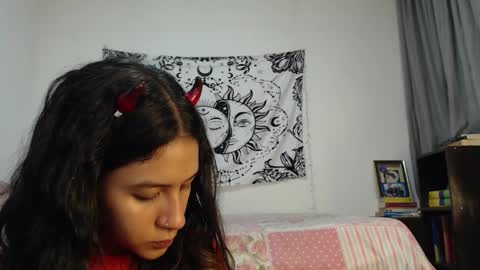 Snapshot of alinawoolf_ chatting on January 11, 2:41 am  Ali  online show from January 11, 2:41 am