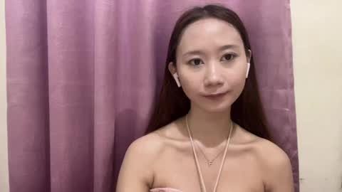 Suki  online show from April 27, 3:37 am