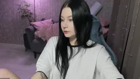 Snapshot of alinegreeeen chatting on October 12, 1:26 pm Aline Greeeen online show from October 12, 1:26 pm