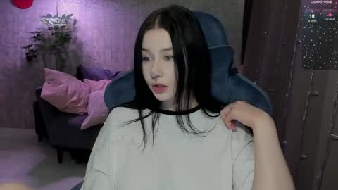 Aline Greeeen online show from April 14, 7:11 am