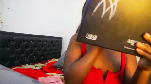 alisha_boes online show from October 6, 11:55 pm