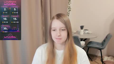 Snapshot of alisha_ley chatting on September 22, 5:17 pm Alya online show from September 22, 5:17 pm