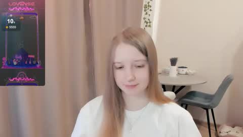 Snapshot of alisha_ley chatting on October 12, 7:12 am Alya online show from October 12, 7:12 am