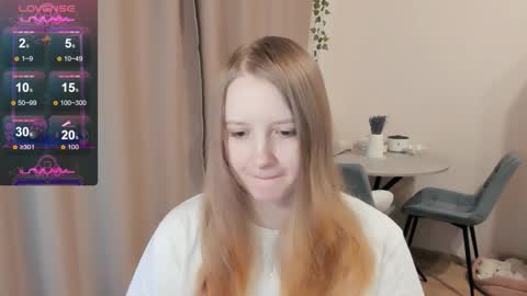 Snapshot of alisha_ley chatting on October 2, 1:48 am Alya online show from October 2, 1:48 am