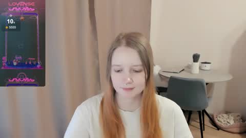 Snapshot of alisha_ley chatting on March 2, 11:18 am Alya online show from March 2, 11:18 am