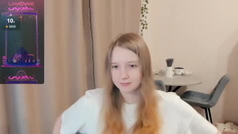 Snapshot of alisha_ley chatting on October 8, 11:21 pm Alya online show from October 8, 11:21 pm