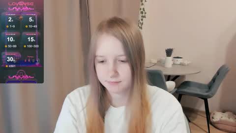 Snapshot of alisha_ley chatting on September 19, 4:33 pm Alya online show from September 19, 4:33 pm
