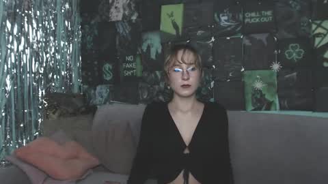 alishakelly online show from November 1, 2:05 pm