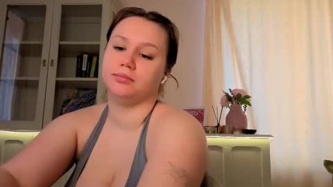 Alisia online show from March 14, 8:07 am