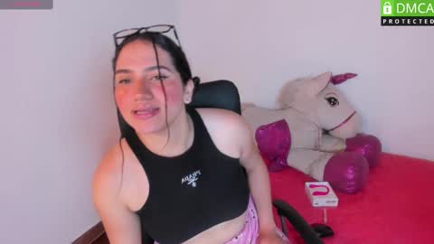 Alison cruz online show from November 13, 4:37 am