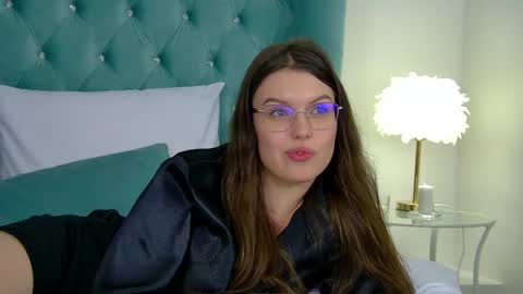 Alis online show from March 3, 3:22 pm