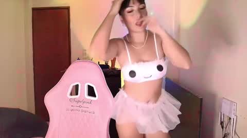 Snapshot of alissa_grey2 chatting on October 17, 9:02 am Alissa online show from October 17, 9:02 am