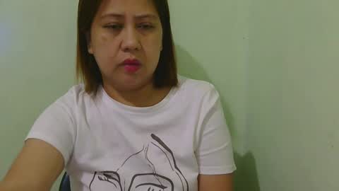 alissalove18 online show from January 30, 5:09 am