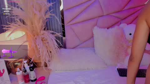 Alisse Miller online show from April 9, 4:05 am