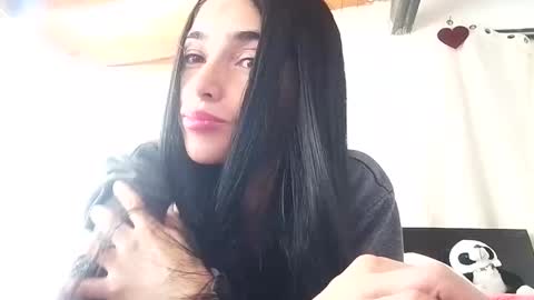 Snapshot of alisson369_ chatting on March 11, 5:35 pm Alisson369 online show from March 11, 5:35 pm