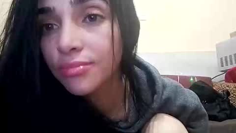 Snapshot of alisson369_ chatting on December 30, 10:12 pm Alisson369 online show from December 30, 10:12 pm