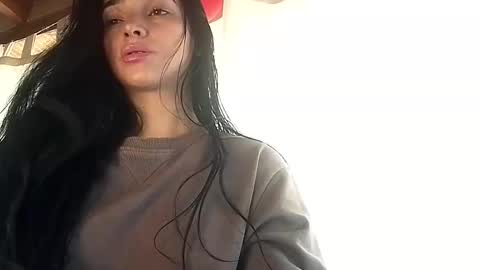 Snapshot of alisson369_ chatting on February 17, 4:28 pm Alisson369 online show from February 17, 4:28 pm