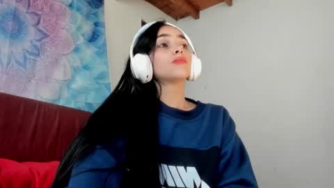 Snapshot of alisson369_ chatting on October 13, 1:24 pm Alisson369 online show from October 13, 1:24 pm