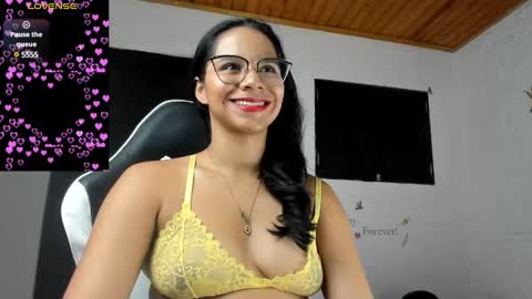 Snapshot of alisson_hoffman05 chatting on February 17, 3:11 pm Alisson hoffman05 online show from February 17, 3:11 pm