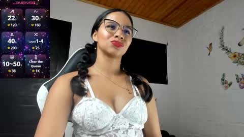Snapshot of alisson_hoffman05 chatting on February 13, 1:40 am Alisson hoffman05 online show from February 13, 1:40 am