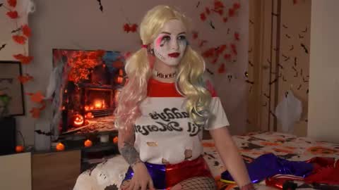 A L I T A online show from October 31, 8:09 pm