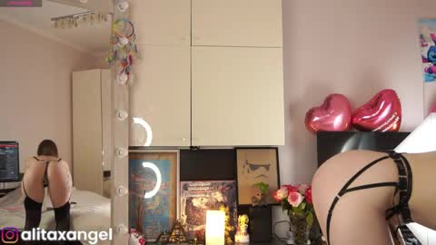 A L I T A online show from April 1, 5:21 pm