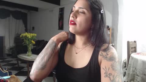 Snapshot of alix_beltran chatting on February 19, 4:34 am Alix online show from February 19, 4:34 am