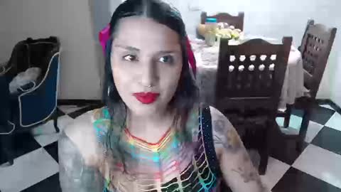 Snapshot of alix_beltran chatting on September 25, 2:07 am Alix online show from September 25, 2:07 am