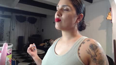 Snapshot of alix_beltran chatting on September 26, 2:08 am Alix online show from September 26, 2:08 am