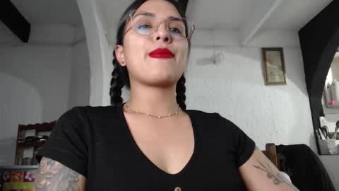 Snapshot of alix_beltran chatting on March 6, 5:14 am Alix online show from March 6, 5:14 am