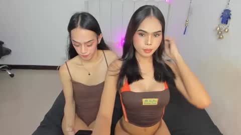 Snapshot of aliyah_bucks chatting on October 11, 8:41 am hello your lovely ALIYAH online show from October 11, 8:41 am