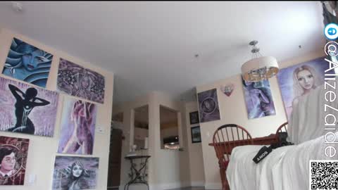 Alize Zaide online show from April 12, 7:29 pm