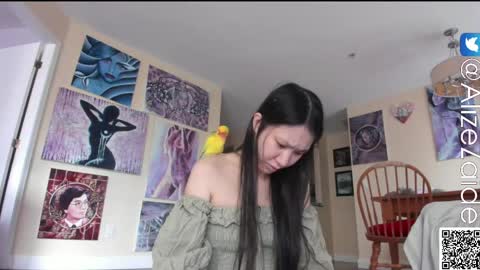 Alize Zaide online show from April 10, 9:19 pm