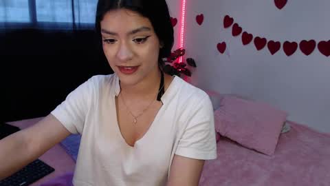 Lola online show from February 23, 6:56 pm