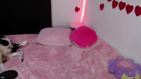 Lola online show from February 23, 1:02 am