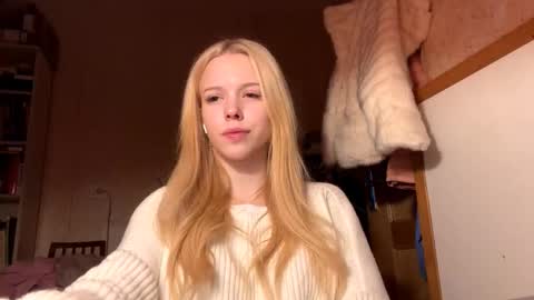 Lina online show from November 25, 6:12 am