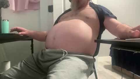 Allergictolove online show from April 9, 2:34 pm