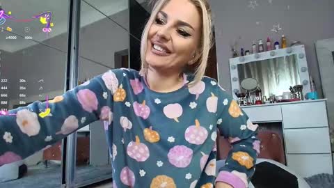 onlyfansallesya23 online show from March 18, 9:15 am