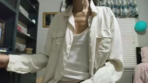 wishlist on bio online show from March 3, 11:45 pm