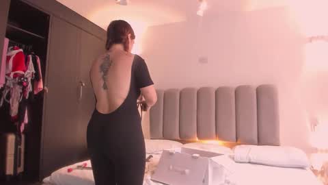 ALLICE online show from January 5, 5:27 pm