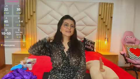 Snapshot of allie_pearl chatting on October 7, 12:12 pm Aliie online show from October 7, 12:12 pm