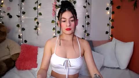 Snapshot of allierose_ chatting on September 16, 6:44 pm Allie online show from September 16, 6:44 pm