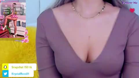 Snapshot of allisonsweetie chatting on February 15, 1:49 pm AllisonSweetie online show from February 15, 1:49 pm