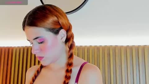 Snapshot of alliss_ginger_ chatting on February 18, 2:49 am A L L I S S online show from February 18, 2:49 am